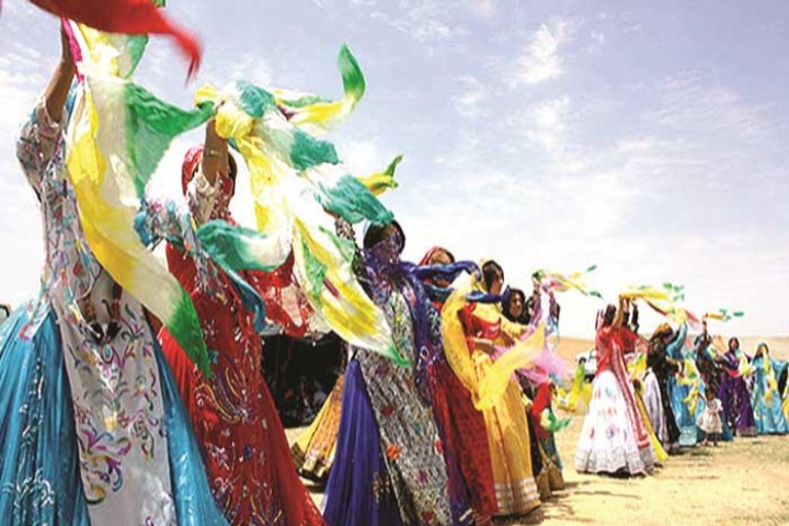 نحوه انجام دستمال بازی سنتی
